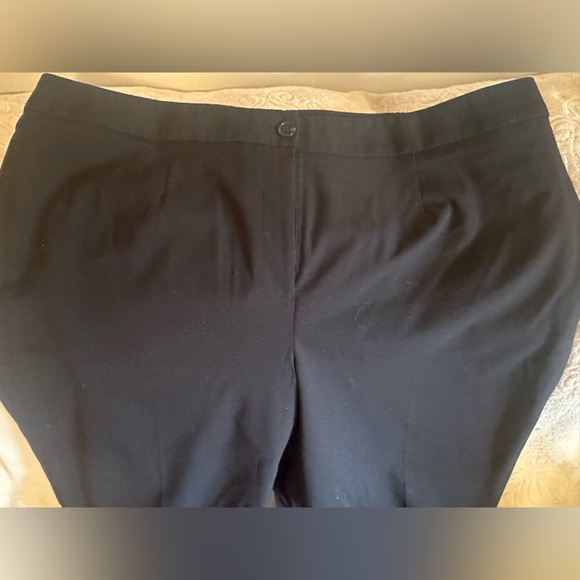 Jones New York Women Dress Pants Slacks Elastic Waist  Black Plus 22W Polyester - Picture 3 of 8